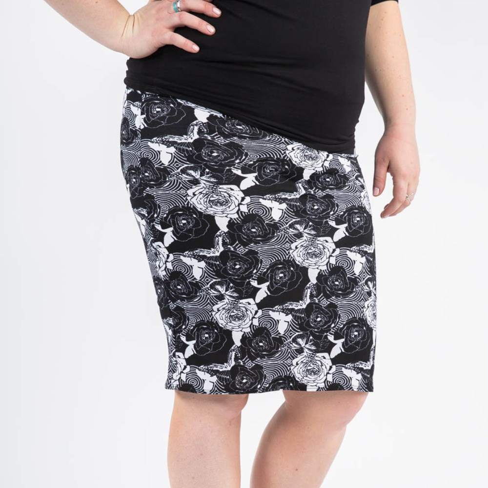 Pencil Skirt Roses and Rounds Black
